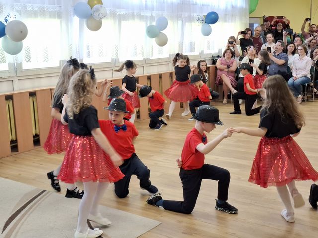 dzieci tańczące tango